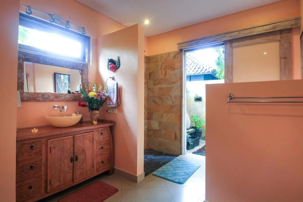 Ubud Villa 3 Bed Pool And Bungalow